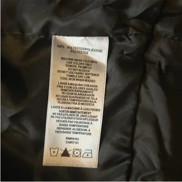 Calvin Klein Black and White Puffer Vest with Faux Fur Trim/Removable Hood - Picture 9 of 11